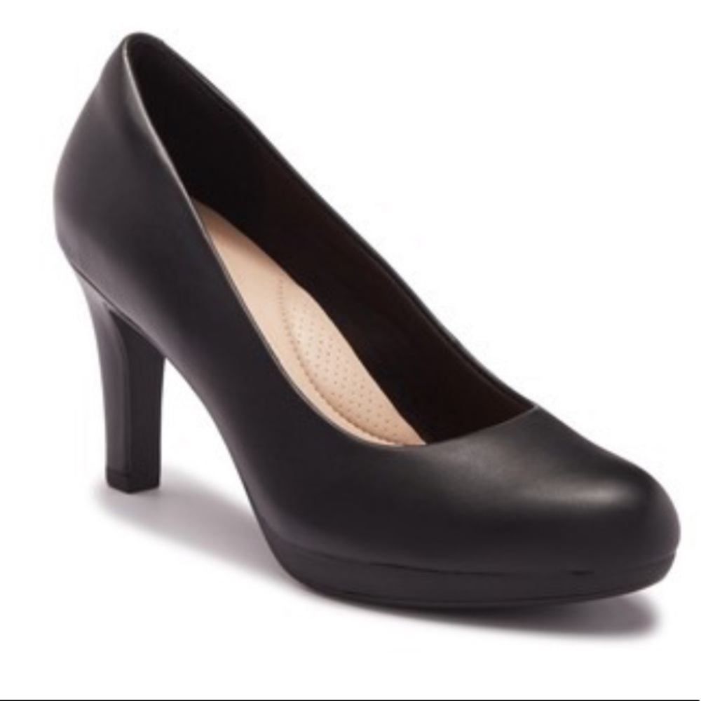 Clark’s Adriel Viola Leather Pump, black 7.5